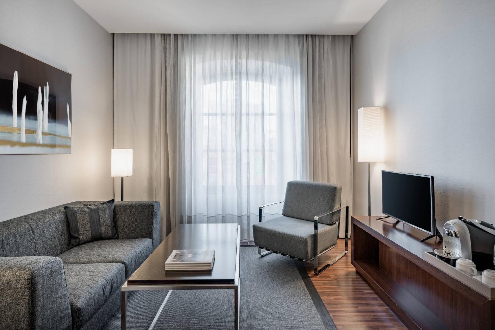 Ac Hotel Torino By Marriott Kültér fotó